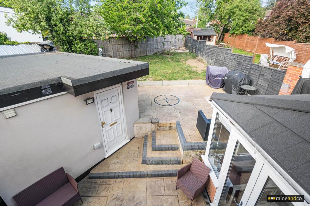 Additional image 29 of Robins Way, Hatfield