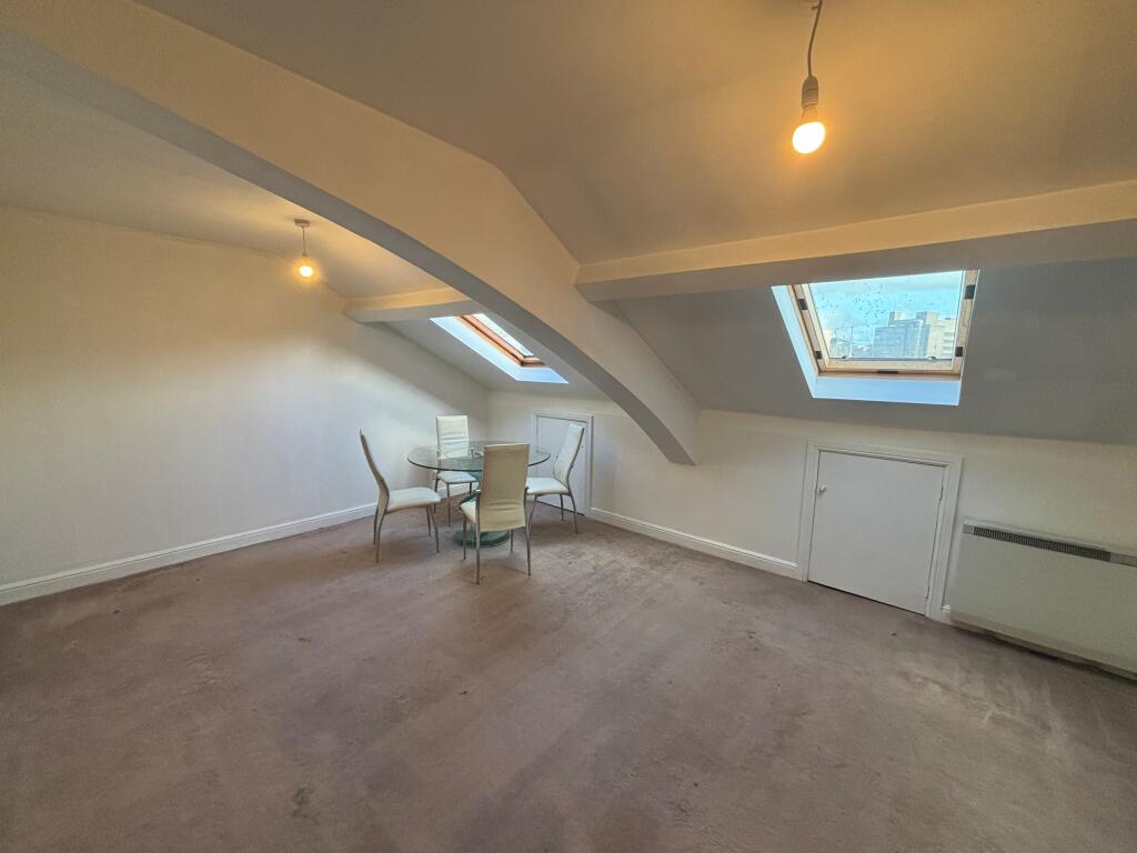 Apartment in Stockport - View 3