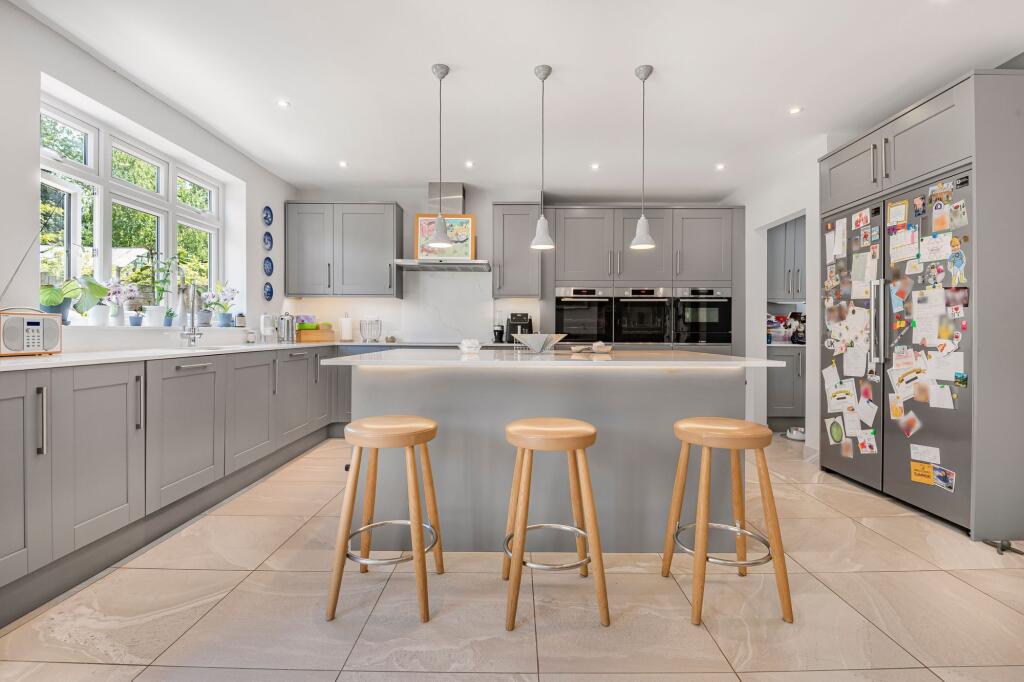 House in St Albans - View 5