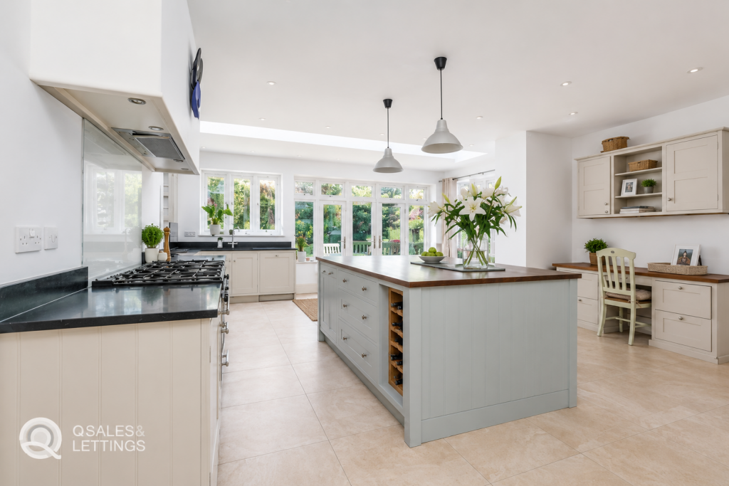 House in Poole - View 4