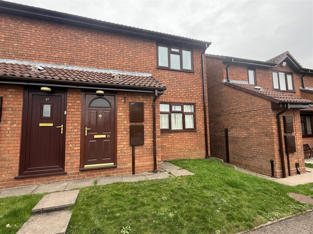 1-bed flat on Hamilton Close, Hednesford, £75,000