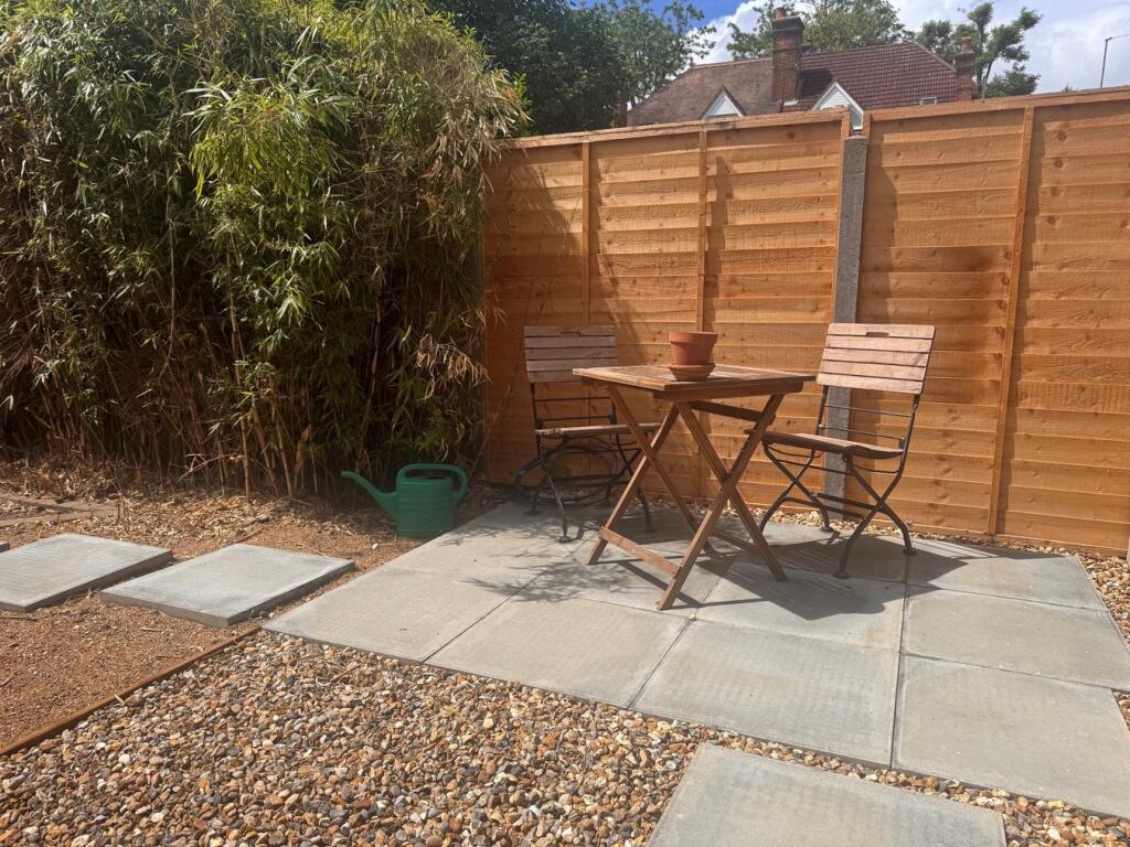 Ashley Road, Walton-on-Thames, KT12 - View 5