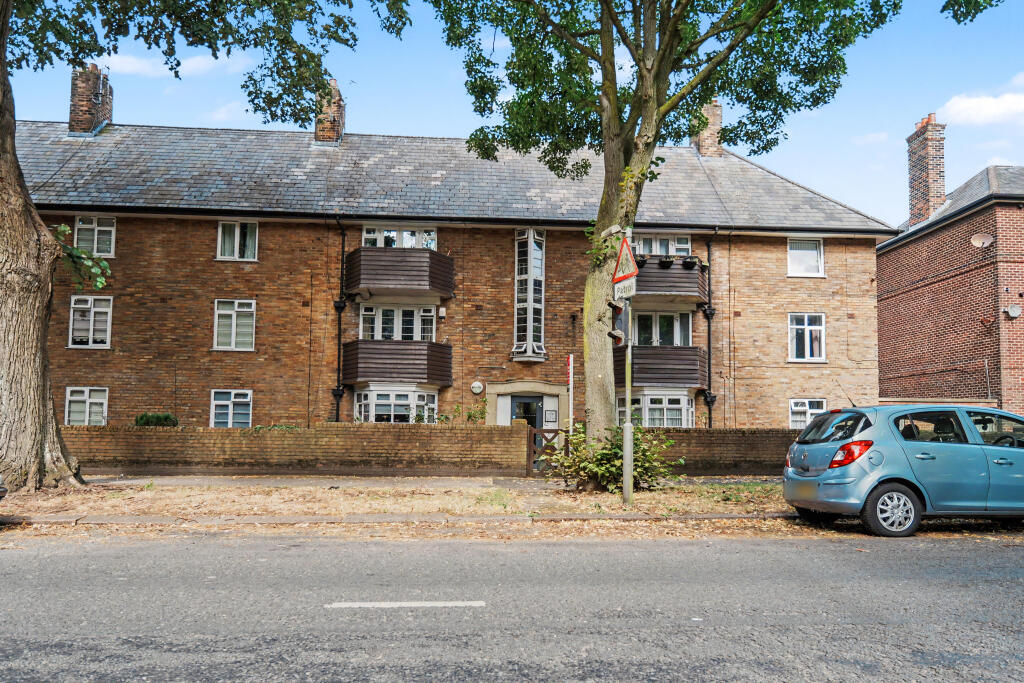 Main image of property: 35A Muirhead Avenue, Liverpool L13 9BG