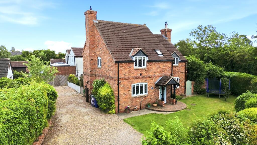 Main image of property: Gateforth Lane, West Haddlesey, North Yorkshire YO8