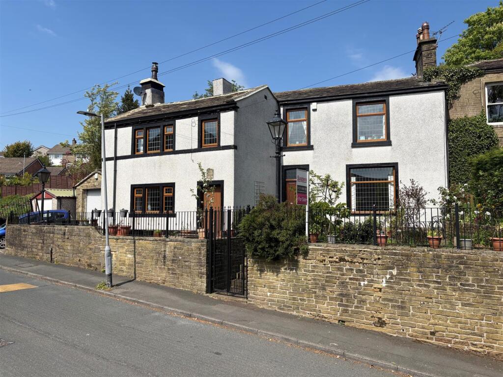Main image of property: West Lane, Thornton, Bradford
