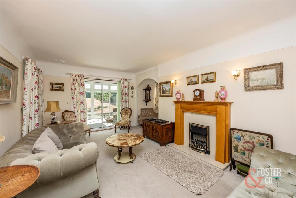 House in Brighton - More