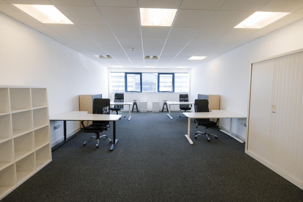 500 sqft office
