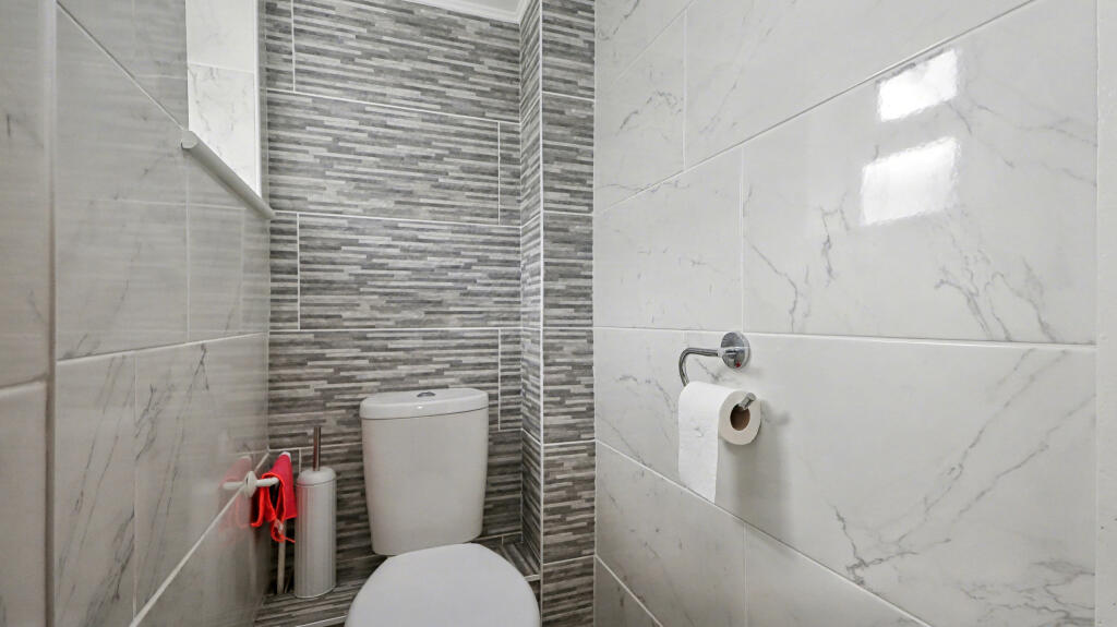 Additional image 7 of The Close, Glastonbury