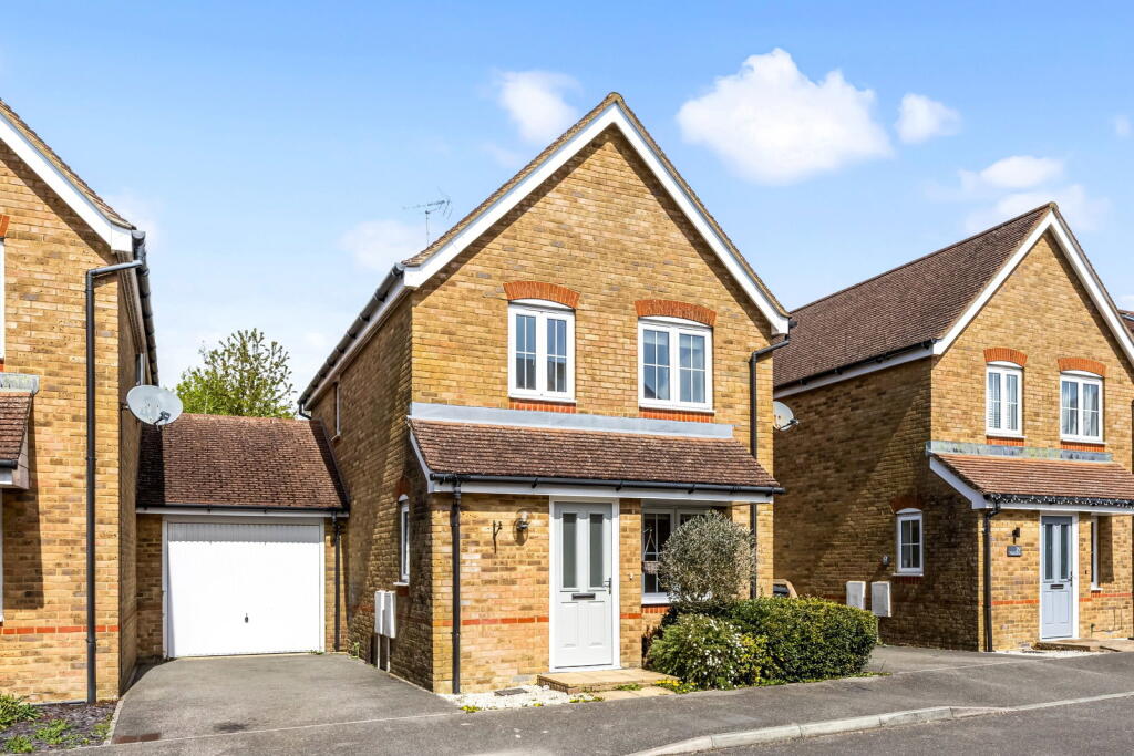 Main image of property: Chestnut Drive, Hassocks, West Sussex, BN6 8AZ