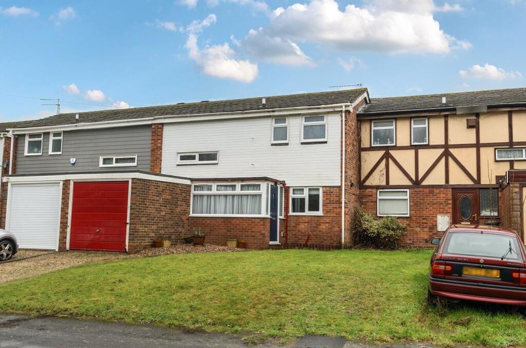 3-bed terraced on Westmorland Way, Chandler's Ford, £290,000
