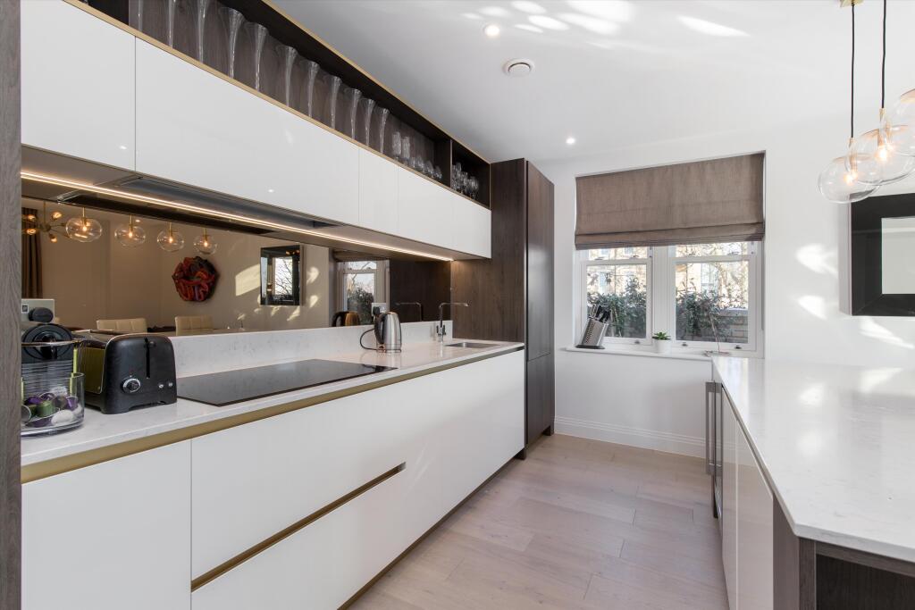 Apartment in London - View 4
