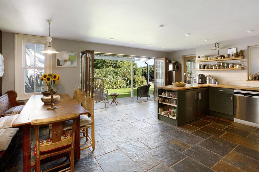 House in South Hams, Stokenham - View 2