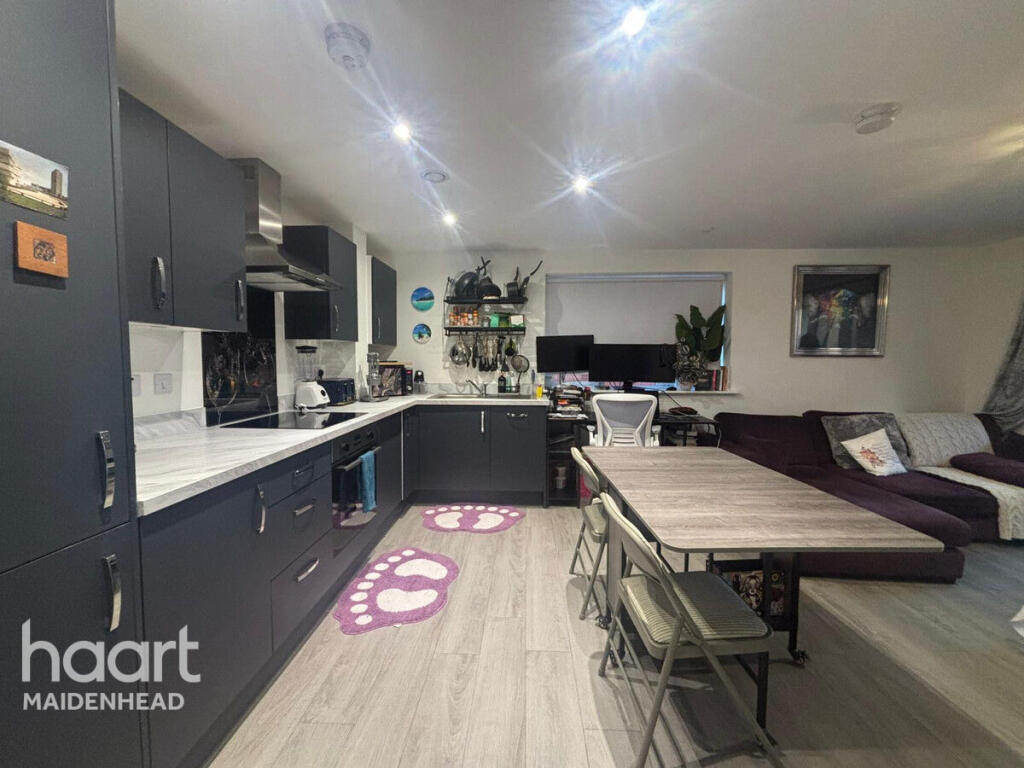 Main image of property: Clivemont Road, Maidenhead