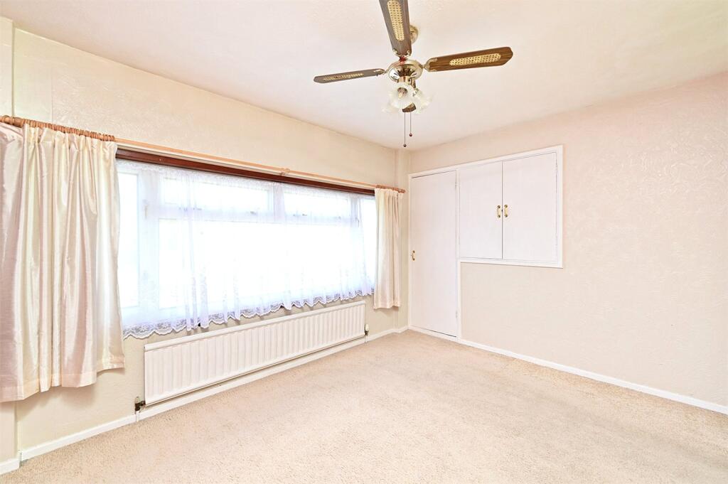 House in Guildford, Ash - View 4