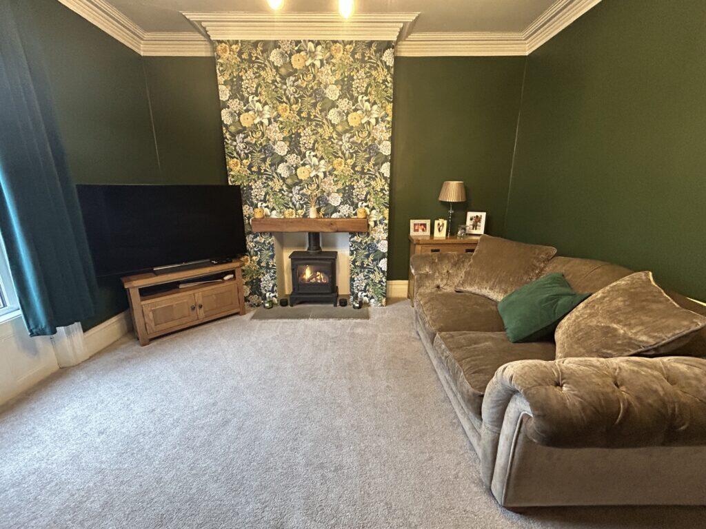 1225 Leeds Road, Bradley, HD2 1UY photo 3