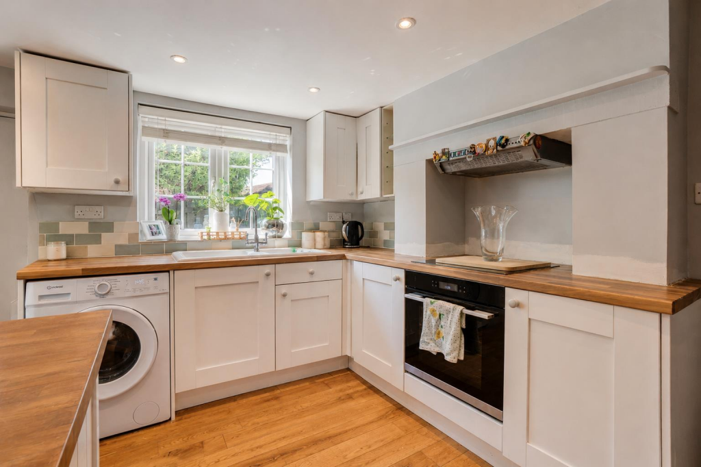 House in Rushcliffe, Wysall - View 4