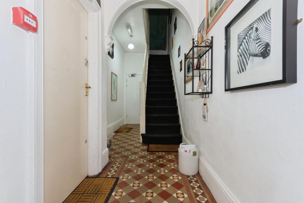Apartment in Birmingham, West Midlands - View 5