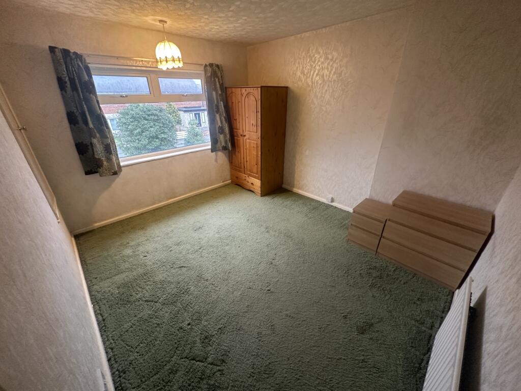 House in Nottingham, Wollaton Vale - More