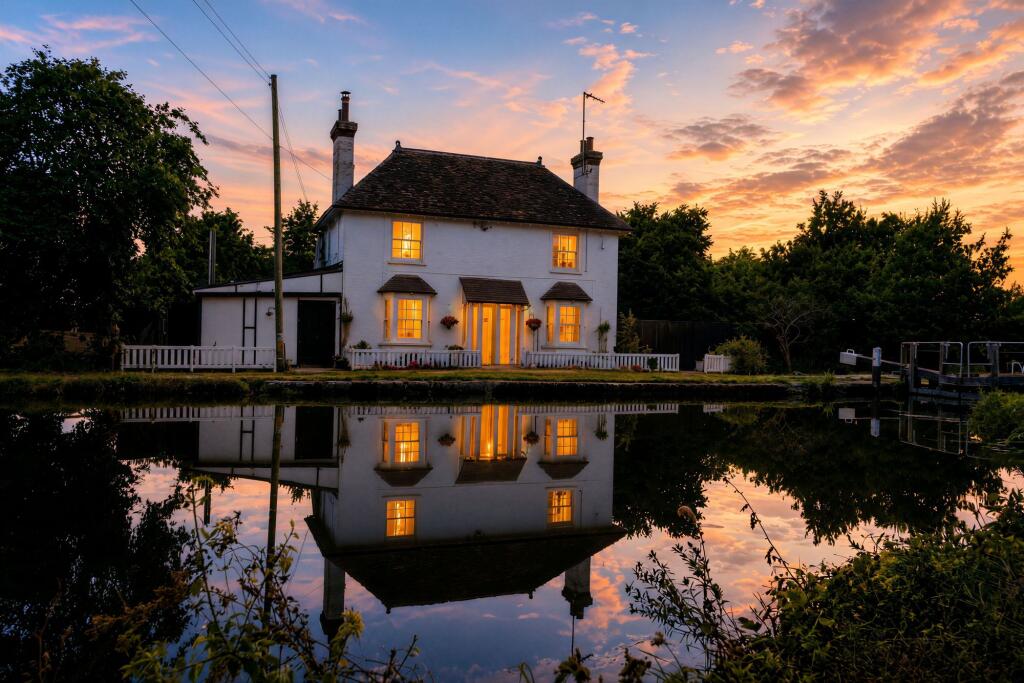 Main image of property: Bulbourne, Tring, HP23
