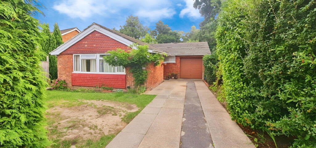 Main image of property: Hillview Road, Hythe, Southampton, SO45 5GL