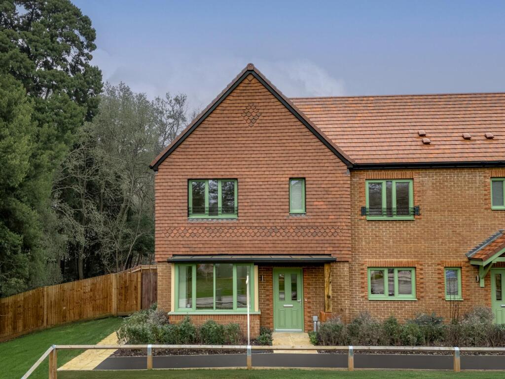 Main image of property: Bepton Road,
Midhurst,
GU29 9QX
