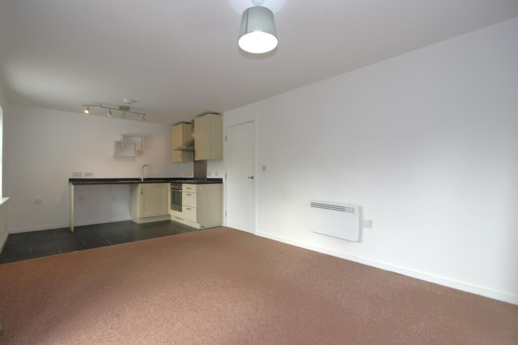 Apartment in Leicester - View 5
