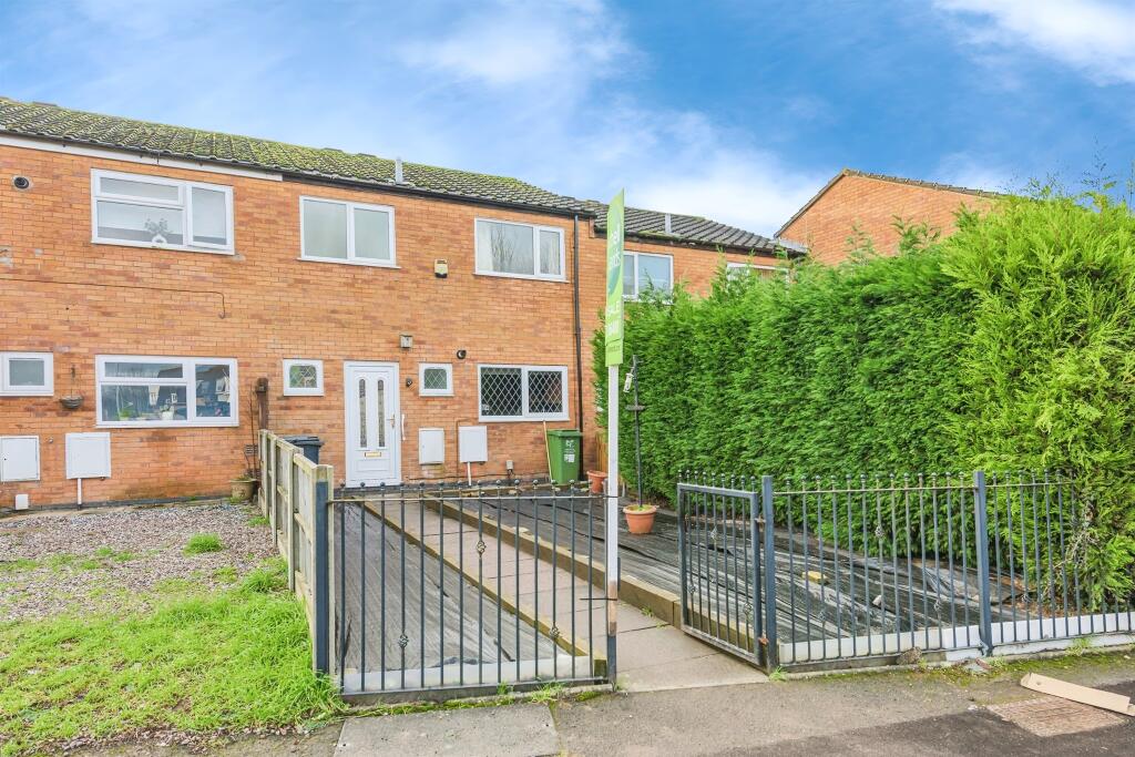 Main image of property: Broadsmeath, Tamworth