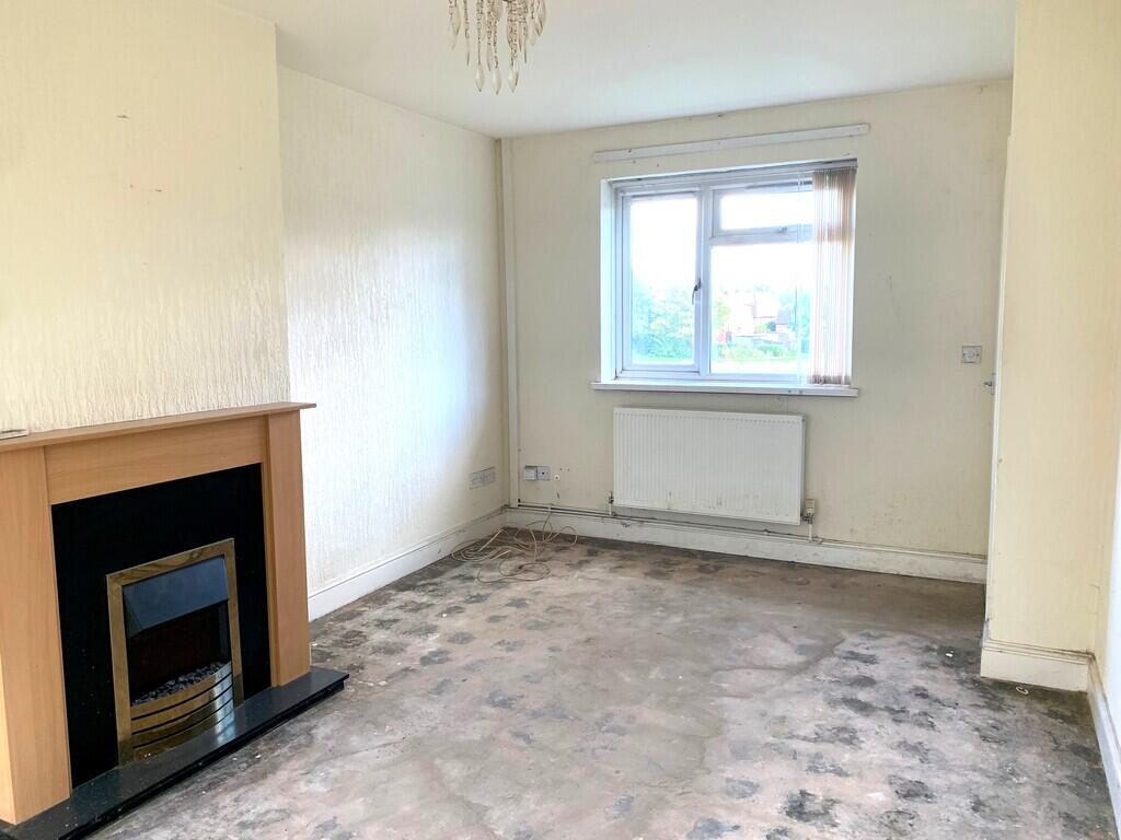 House in Stoke-on-Trent - View 2