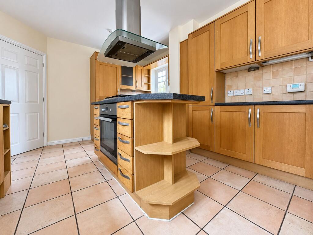 House in Dartford - View 5