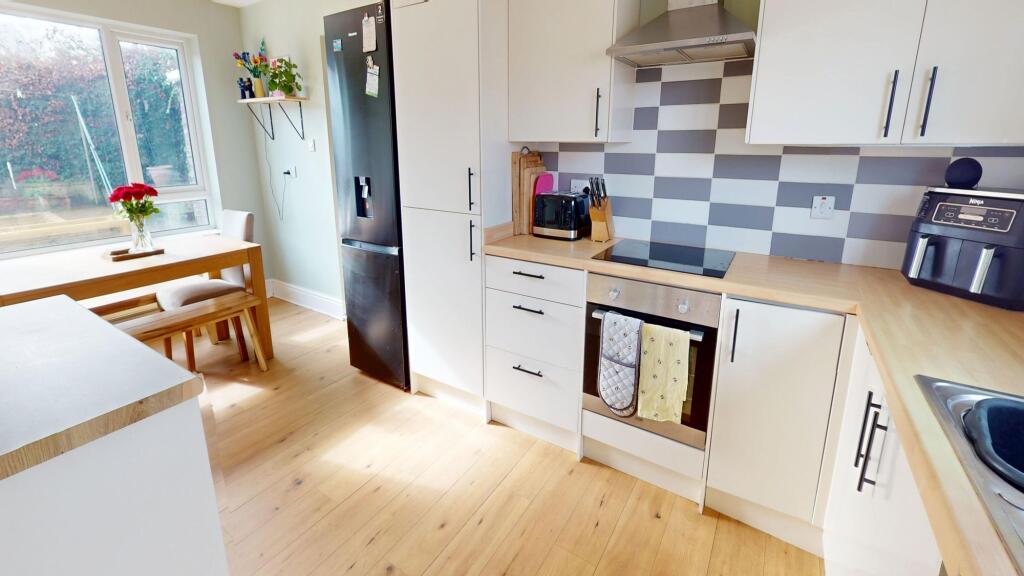 House in Doncaster, South Yorkshire - View 5