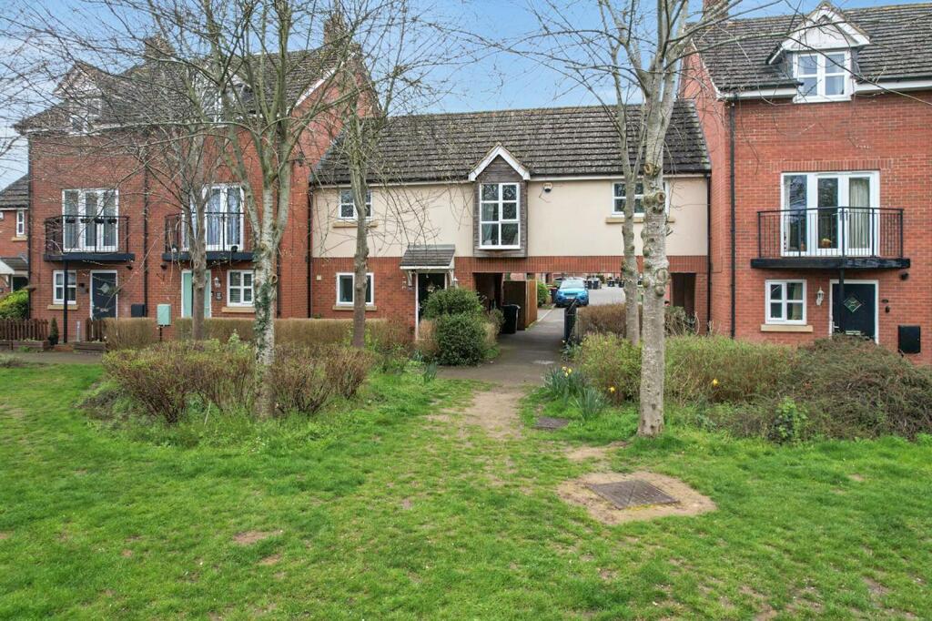Main image of property: Llewellyn Chase, Old Wolverton, Milton Keynes
