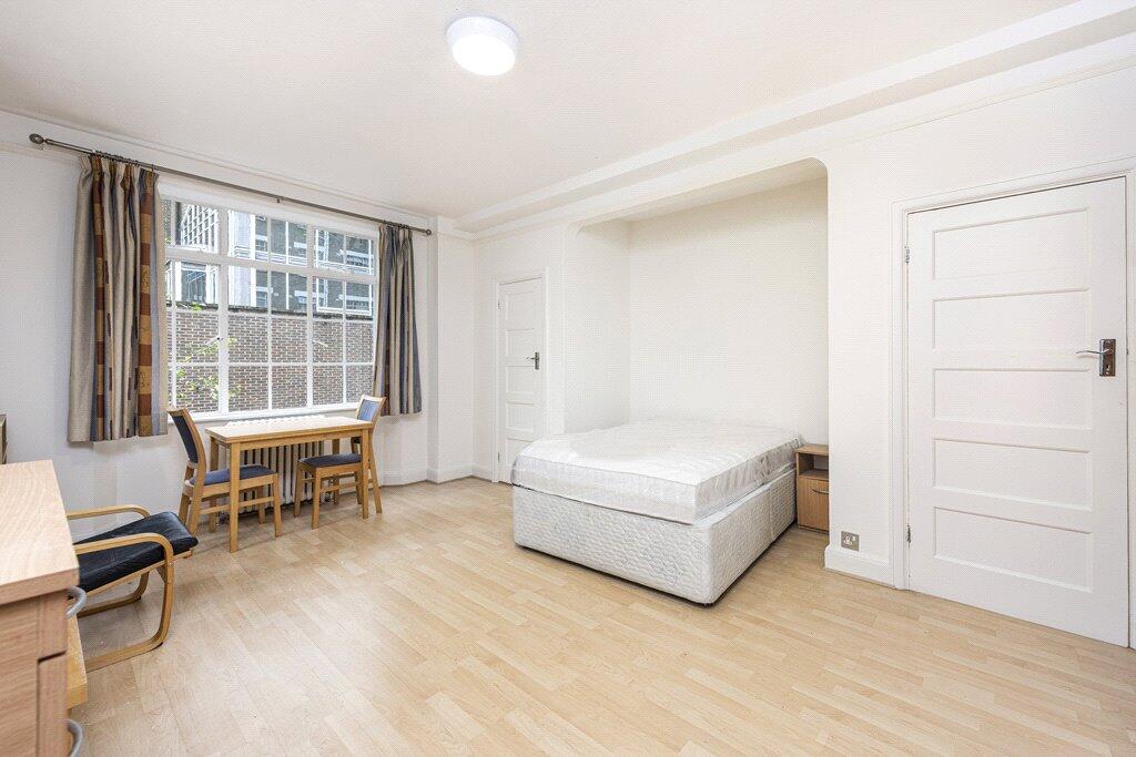 Apartment in London - View 3