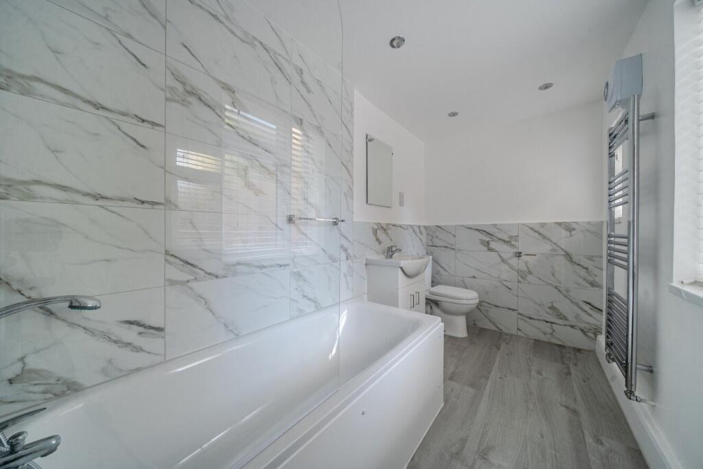 Apartment in London - More