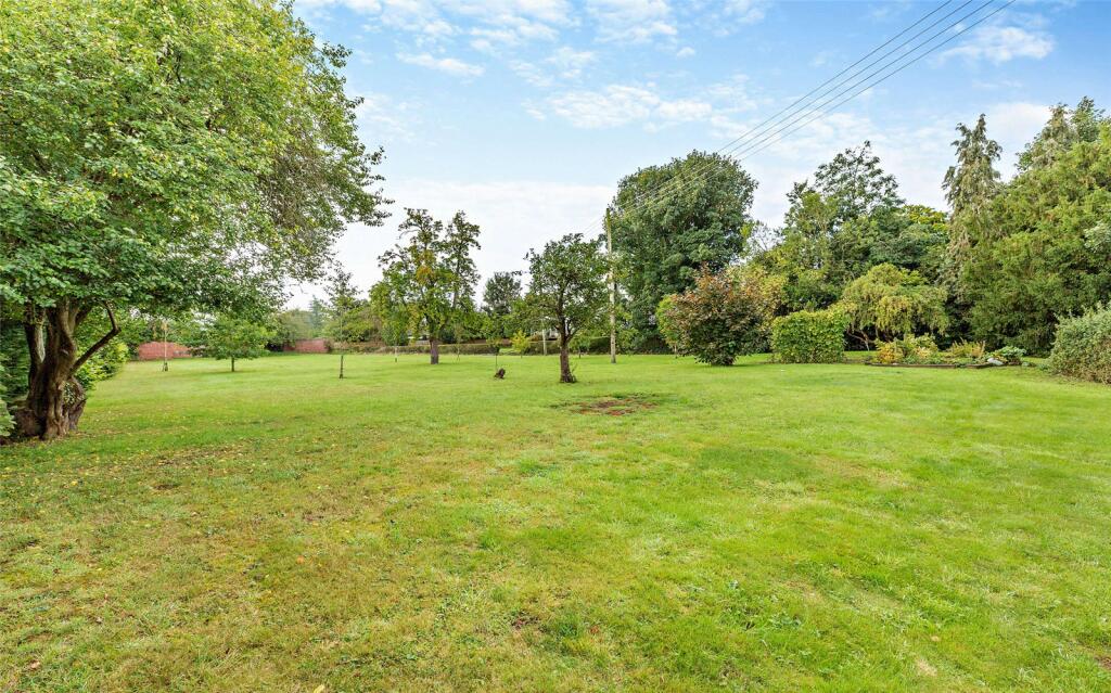 House in Brimfield, Wyson - View 4