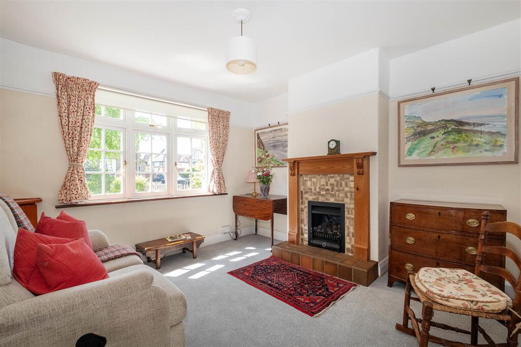 House in Elmbridge, Long Ditton - View 2
