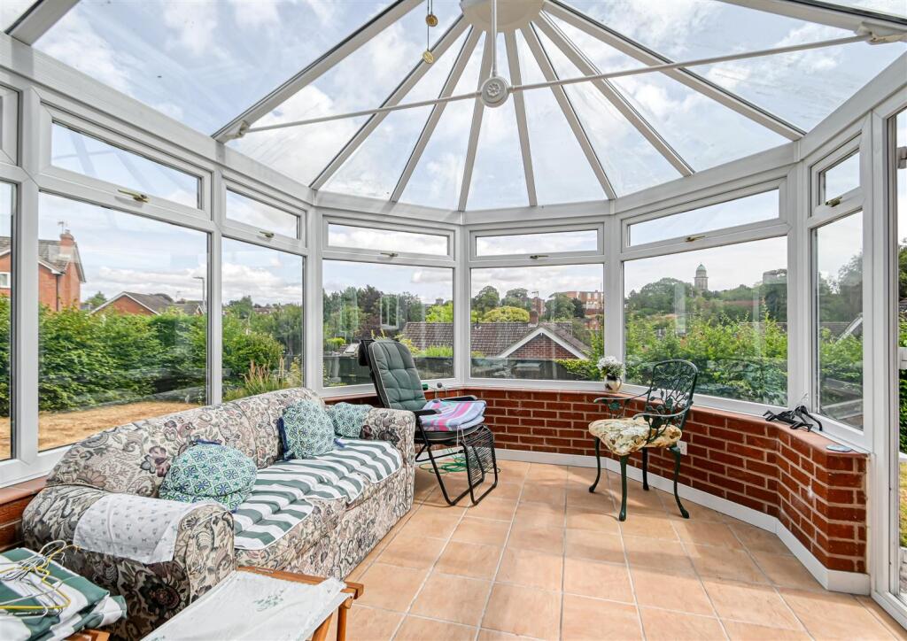 House in Bridgnorth, High Town, Oldbury - View 5