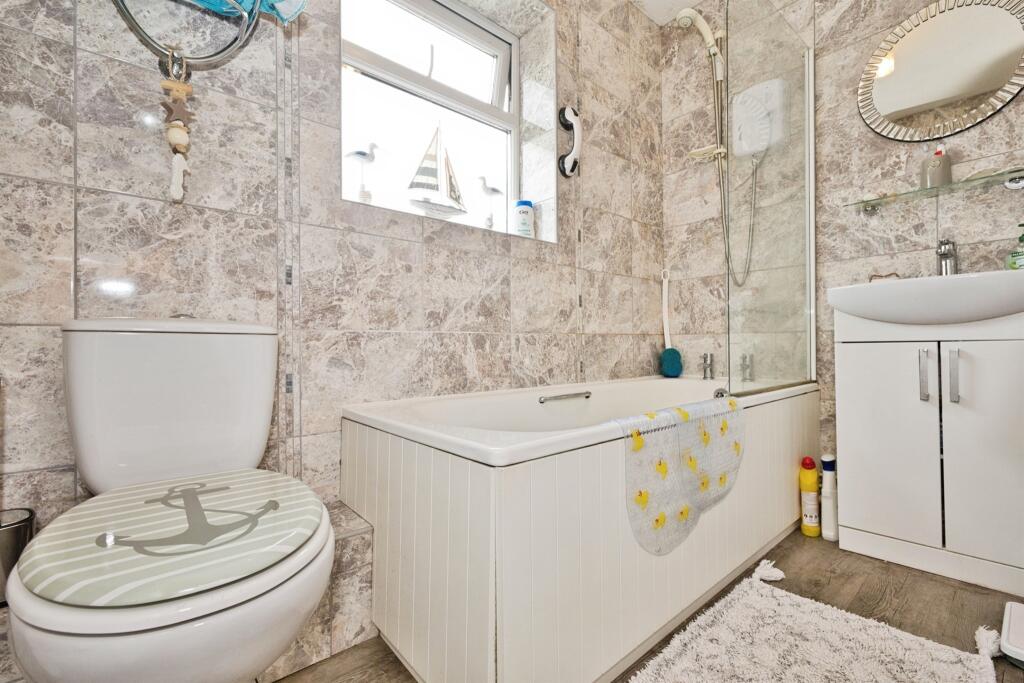 Additional image 10 of Sutton Grange, YEOVIL