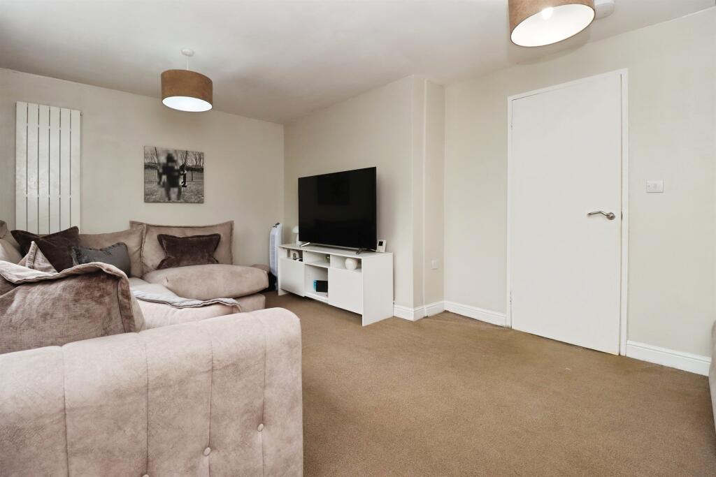 House in Northampton - View 3