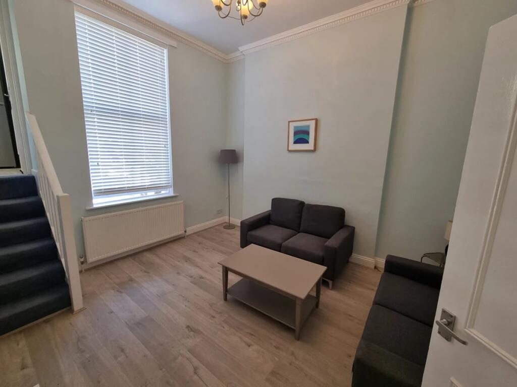Main image of property: Cambridge Gardens, London, W10