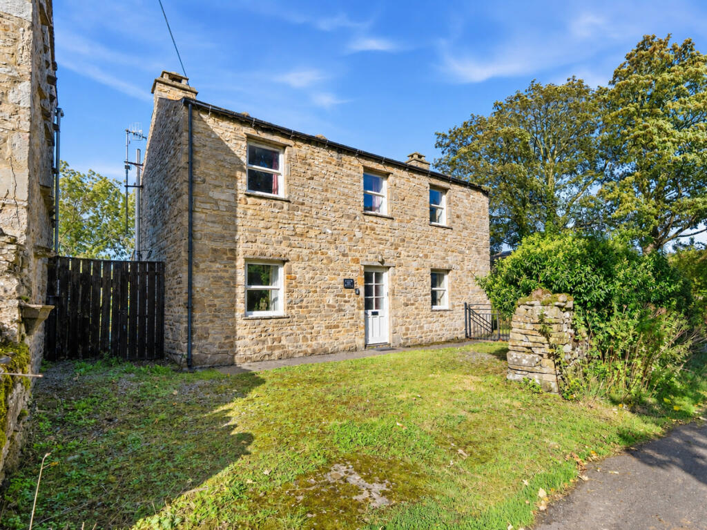 3-bed detached on Spotted Heifer Cottage, Newbiggin, £300,000