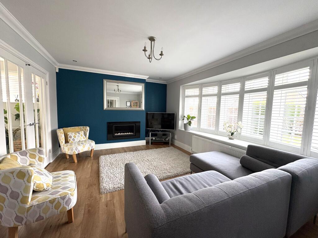 House in Slough - View 5