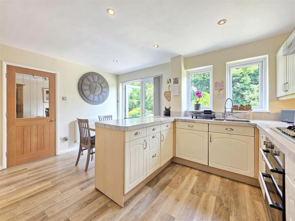 House in Newark and Sherwood, Southwell - More