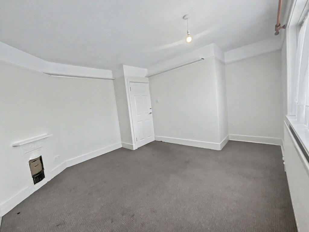 House in Bournemouth, Bournemouth, Christchurch and Poole - View 5