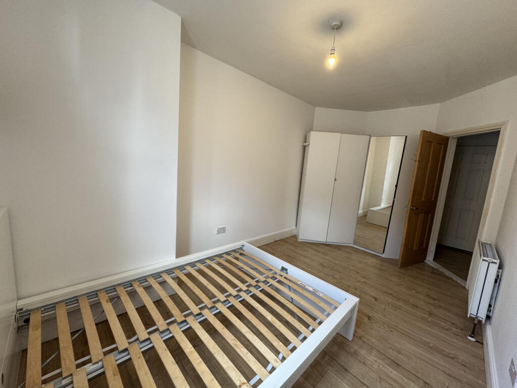 Apartment in London - View 2