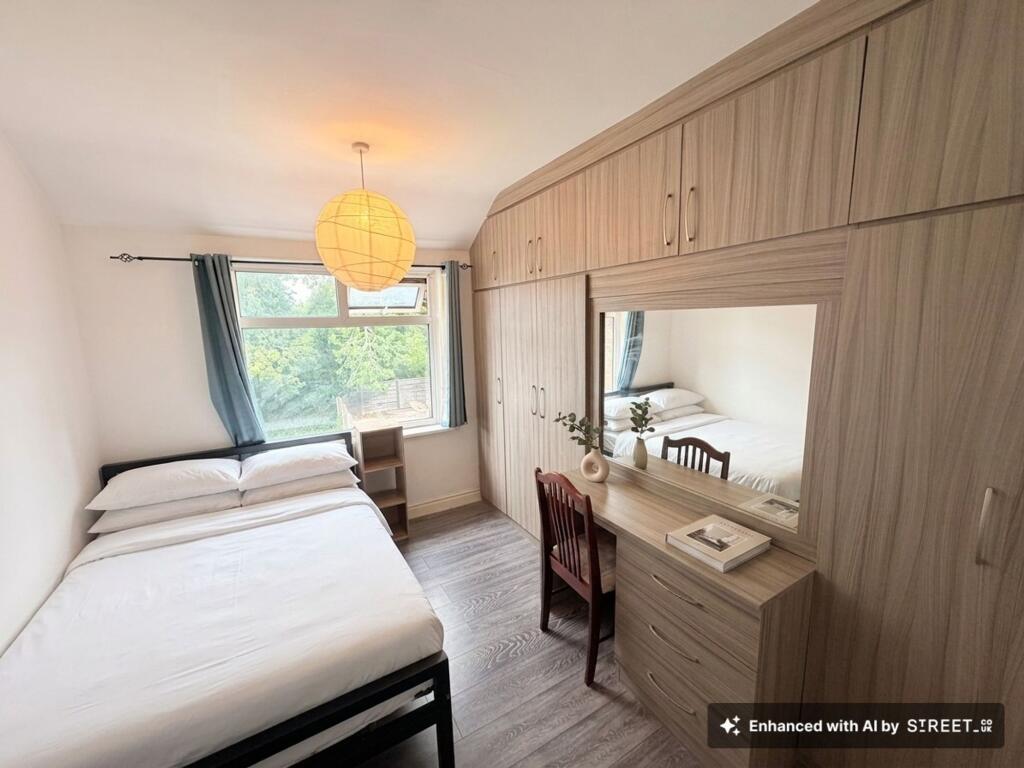 Main image of property: Heyscroft Road, Manchester, M20