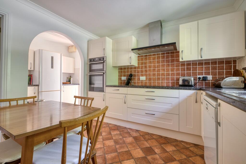 6, Alma Field, Castle Cary photo 4