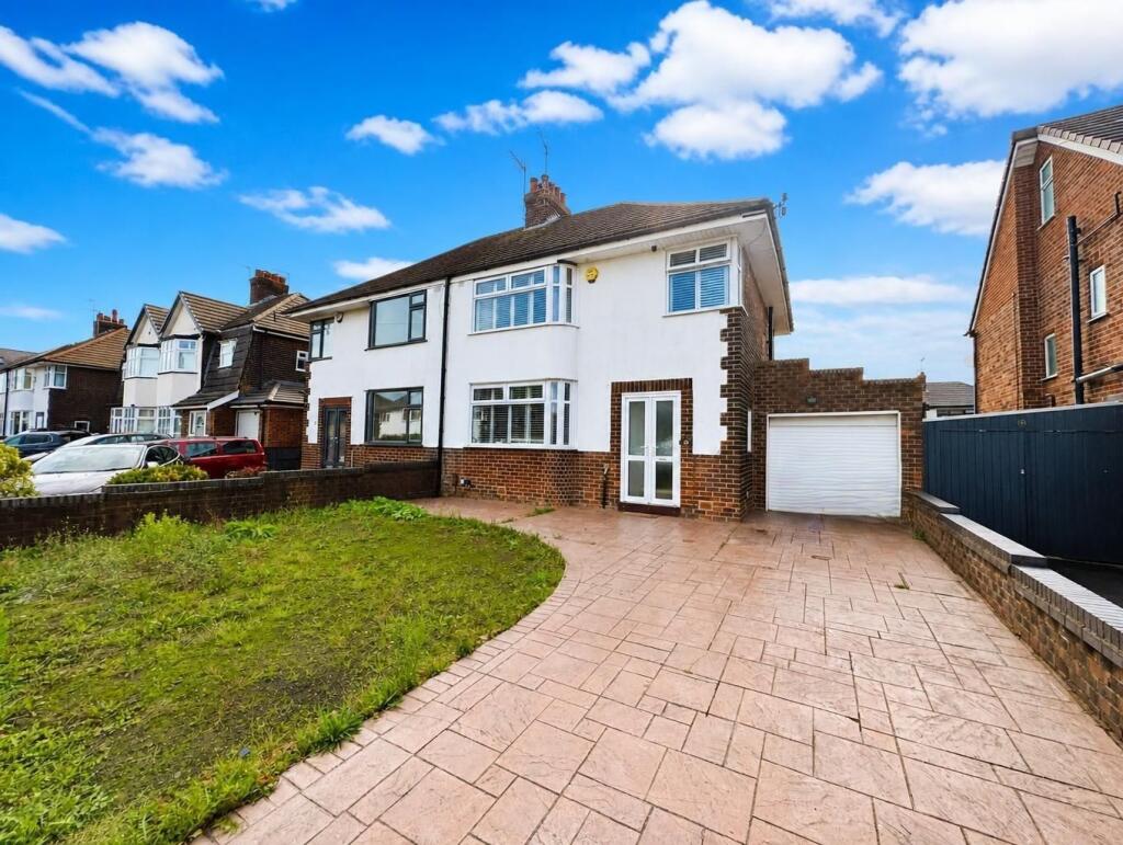 Main image of property: The Fairway, Offerton