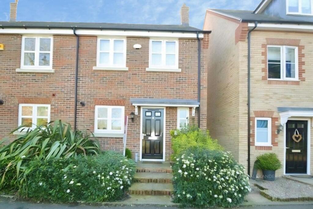 Main image of property: Featherbed Close, Winslow, Buckingham, MK18