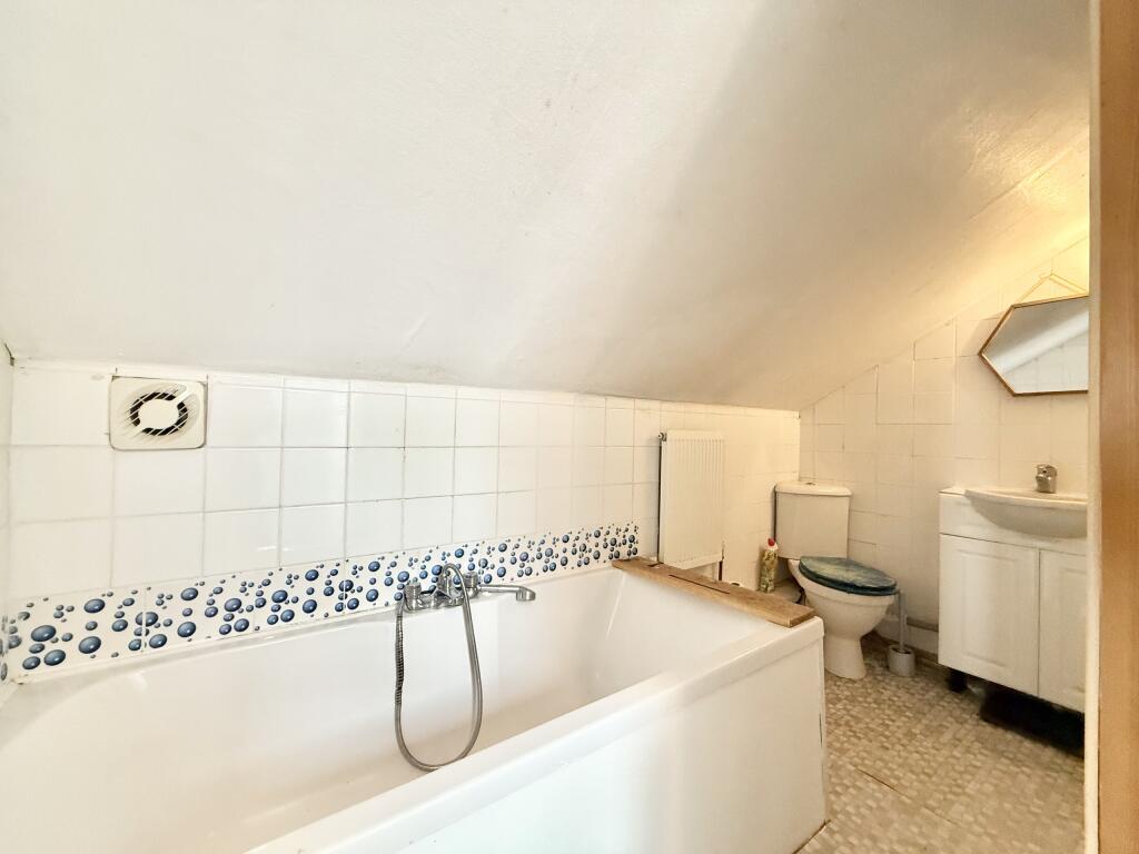 Additional image 18 of Wraxhill Road, Yeovil, Somerset - Self Contained Annexe