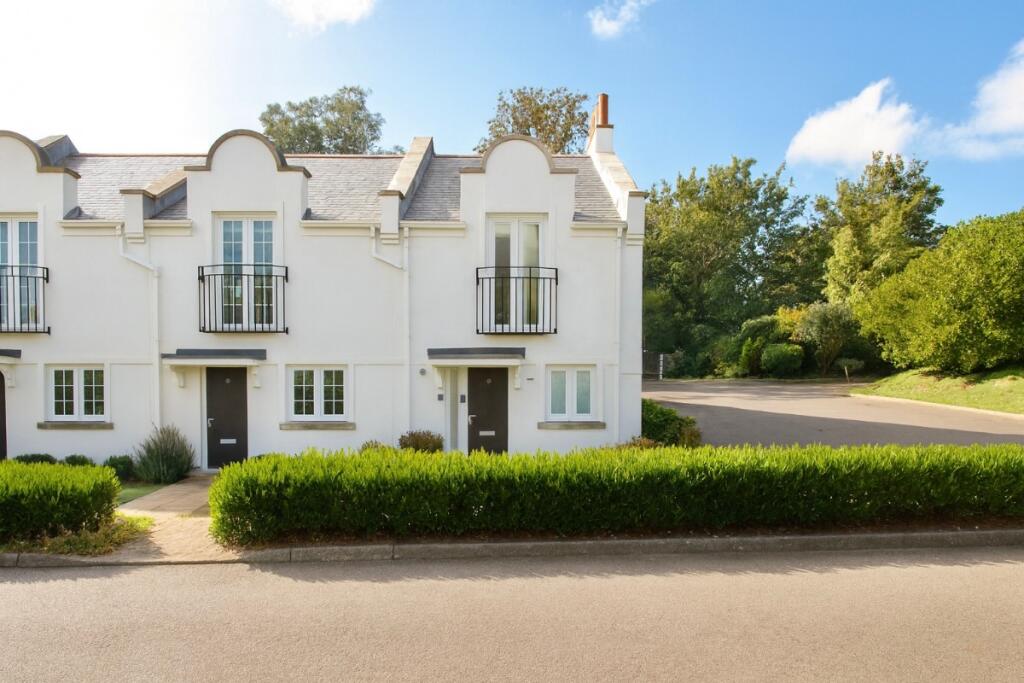 Main image of property: 1 Victoria Row, Royal Esplanade, Ramsgate